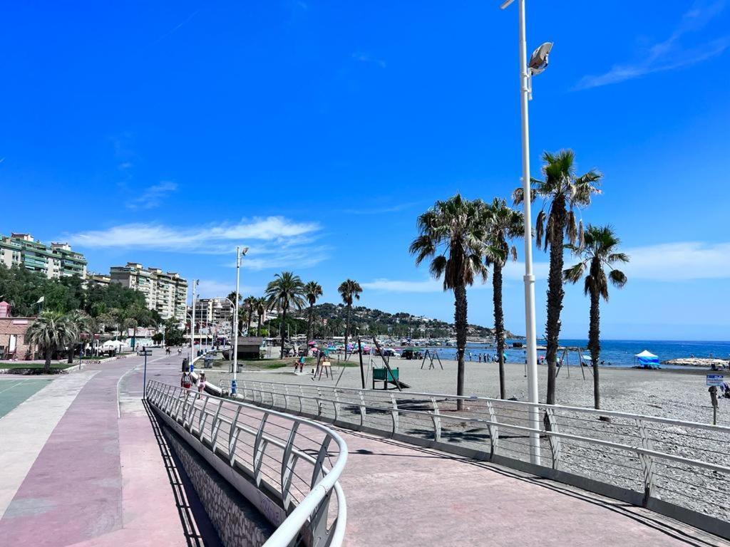 Apartamento La Biznaga Málaga Extérieur photo